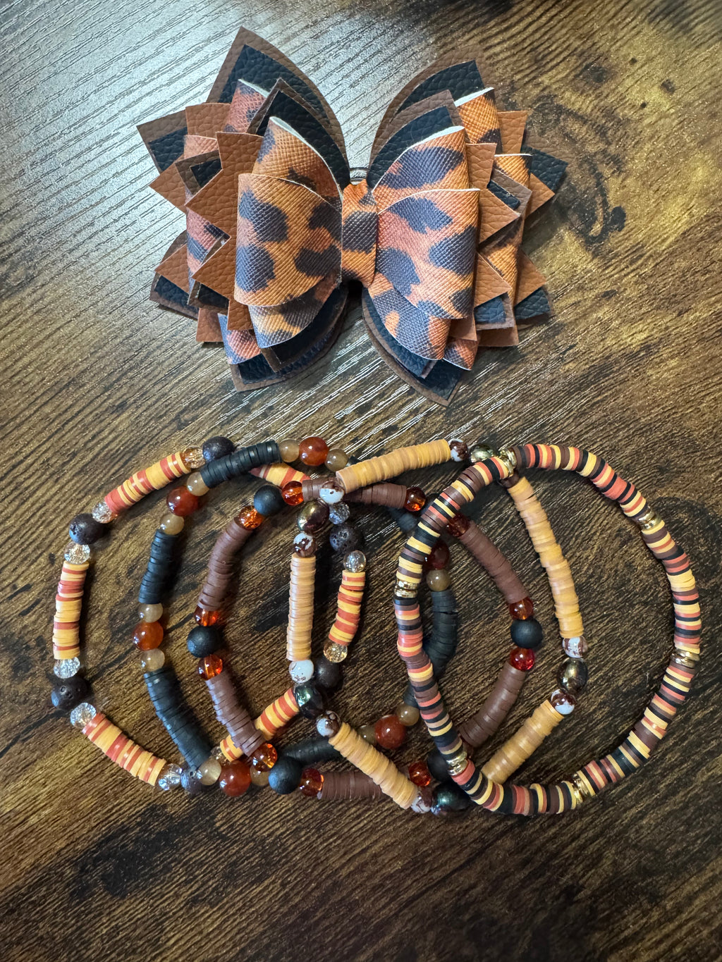 Leopard Stanley, Tumbler Bow and boot bracelet set