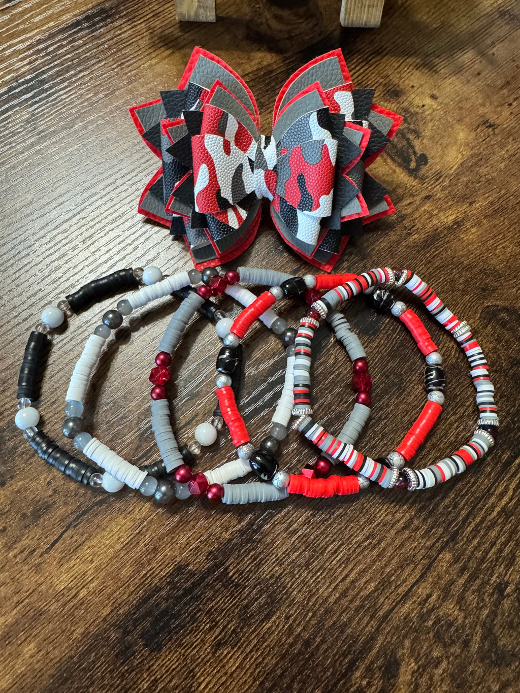 Red, grey, black camo Stanley, Tumbler Bow and boot bracelet set