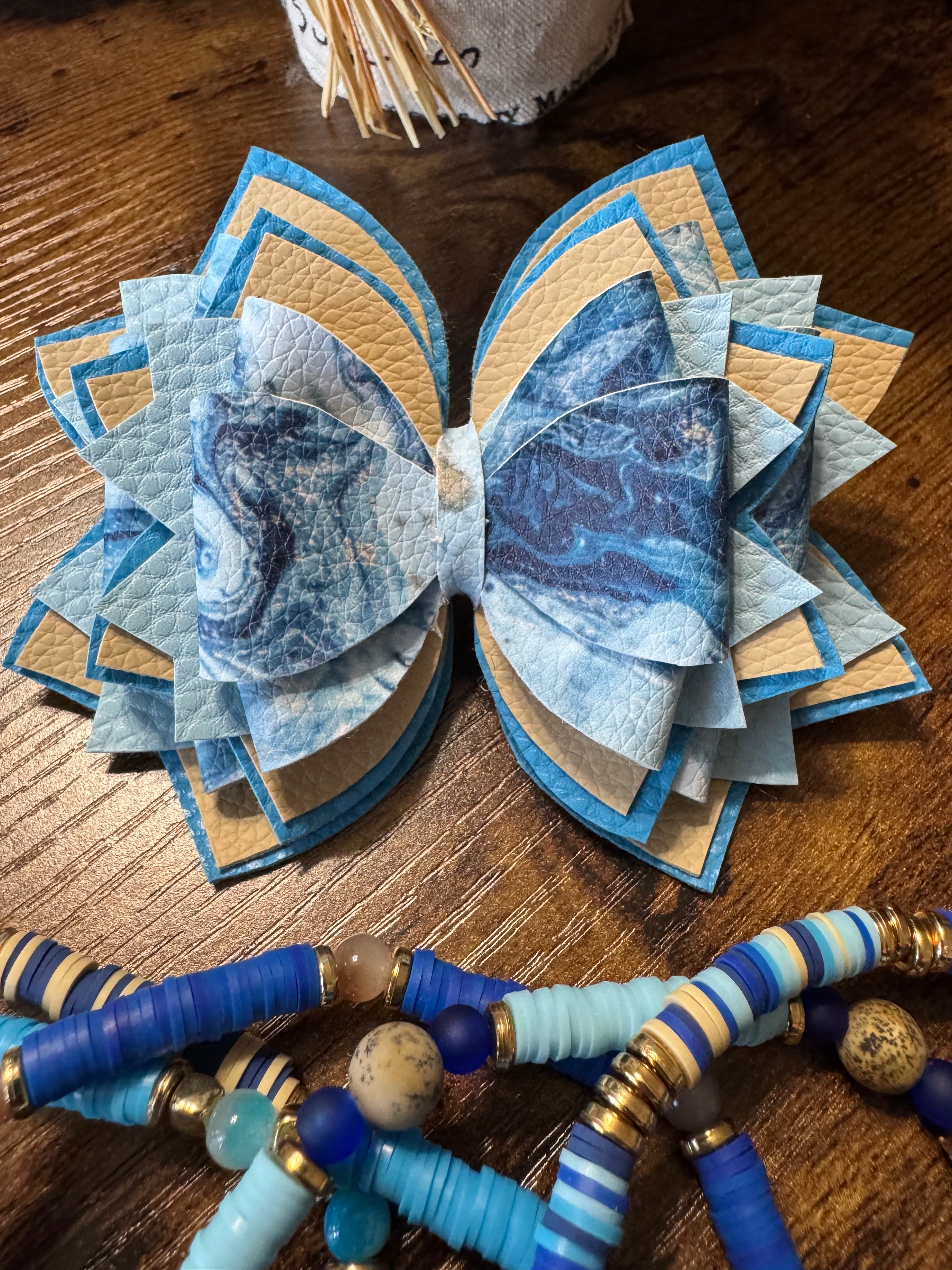 Marble blue and tan Stanley, Tumbler Bow and boot bracelet set