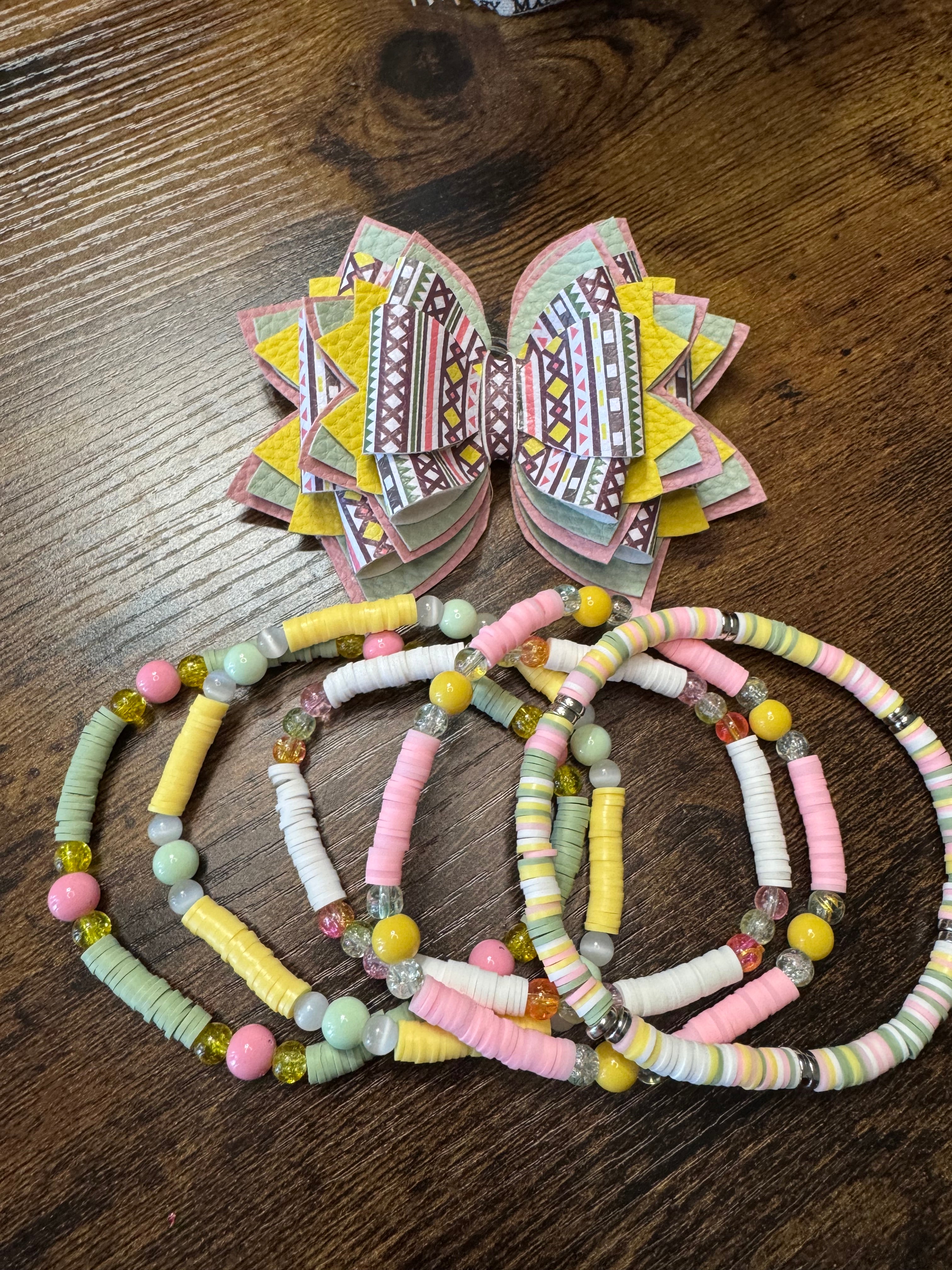 Yellow and sage patterned Stanley, Tumbler Bow and boot bracelet set