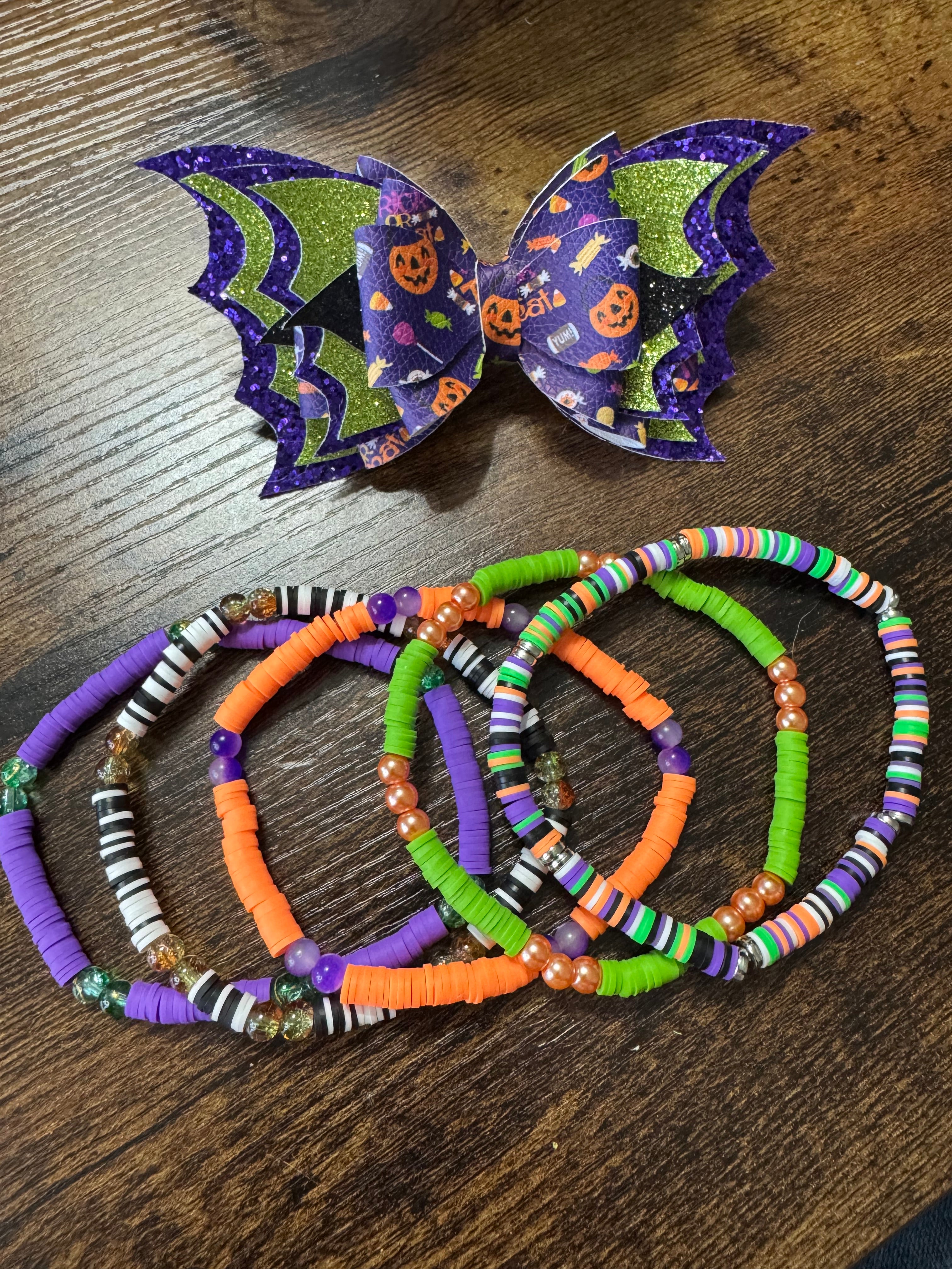 Lime green, purple glittery Pumpkin Bat Stanley, Tumbler Halloween Bow and boot bracelet set