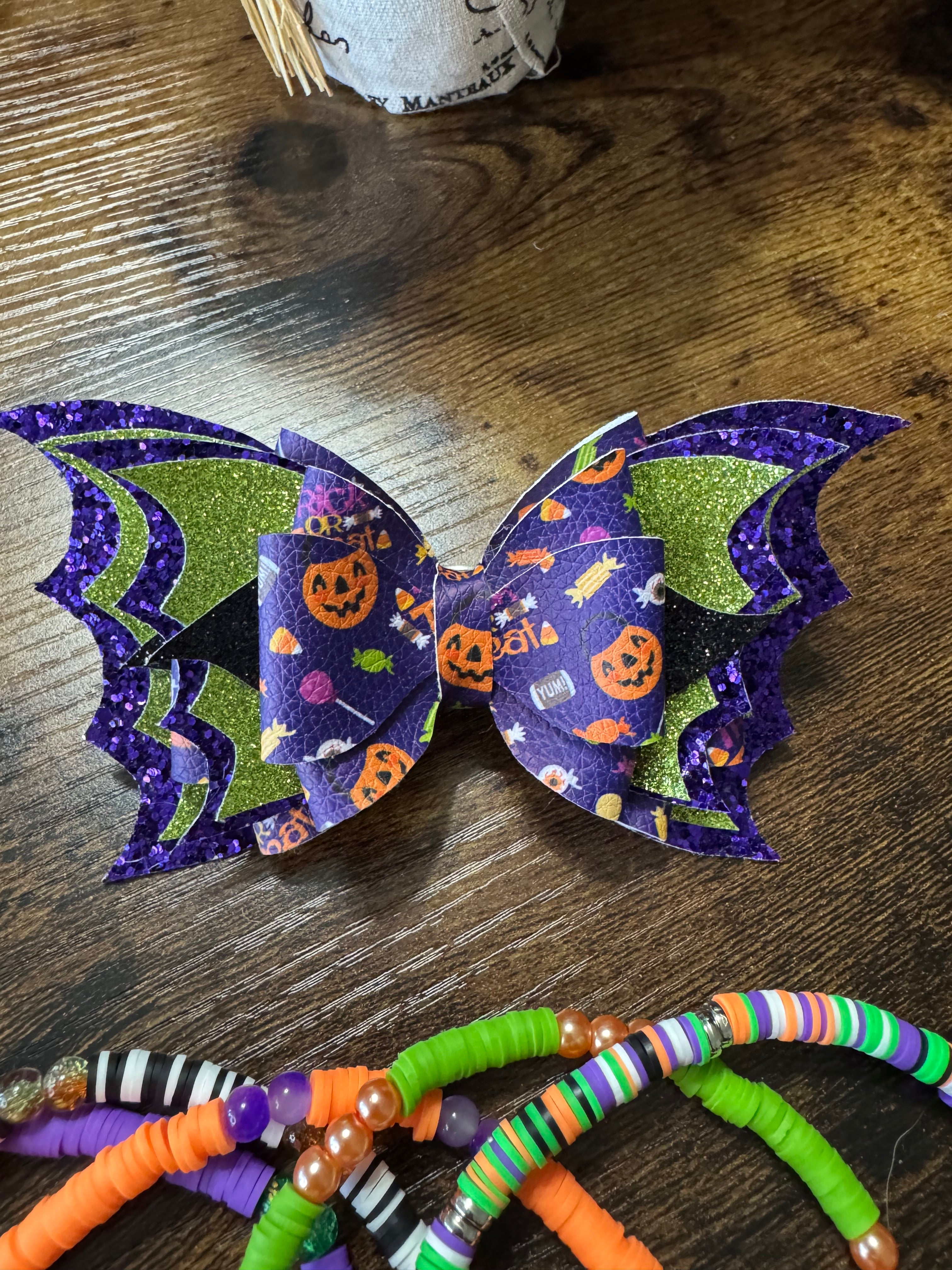 Lime green, purple glittery Pumpkin Bat Stanley, Tumbler Halloween Bow and boot bracelet set