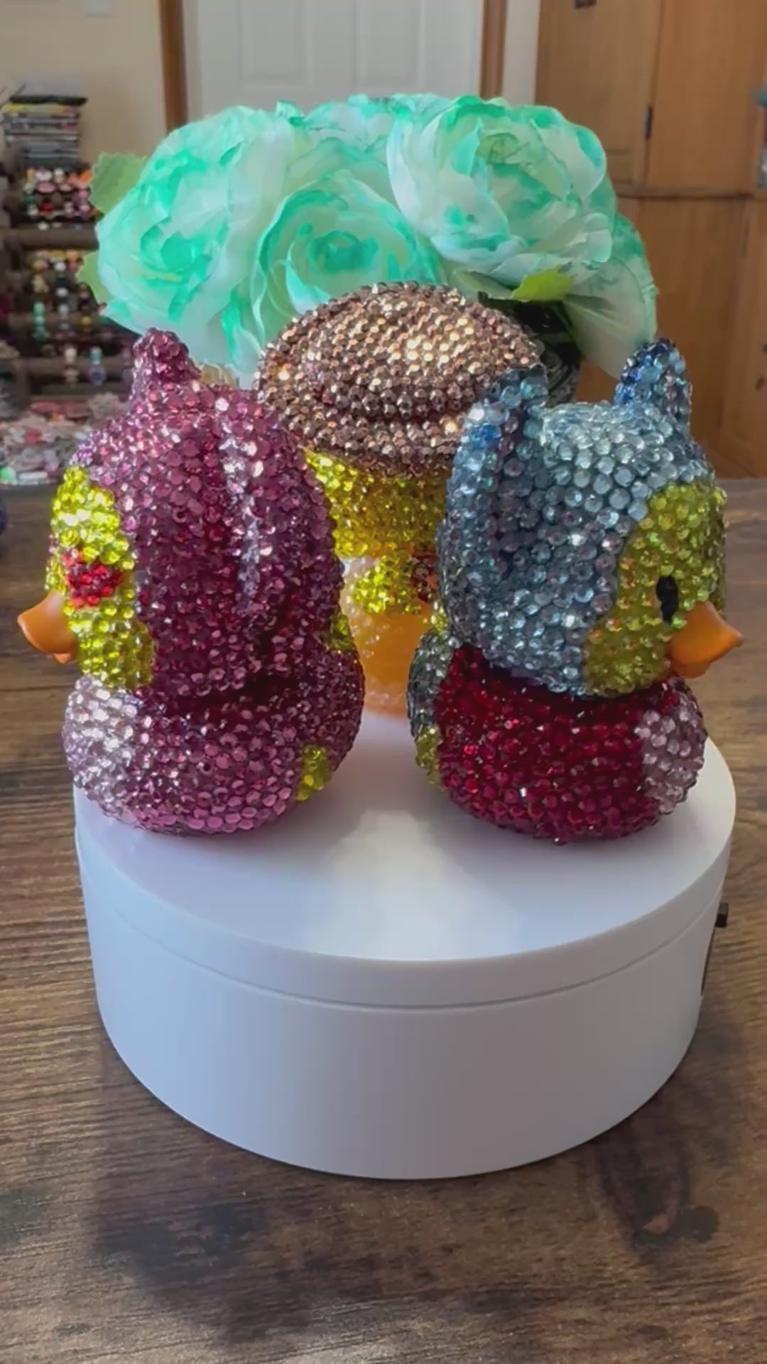 Disney Angel bling bedazzled rhinestone duck